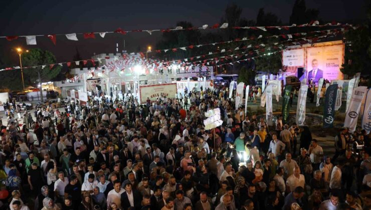 Depremzede Kahramanmaraş’ta geleneksel Ağustos fuarı 20 yıl sonra kapılarını yeniden açtı