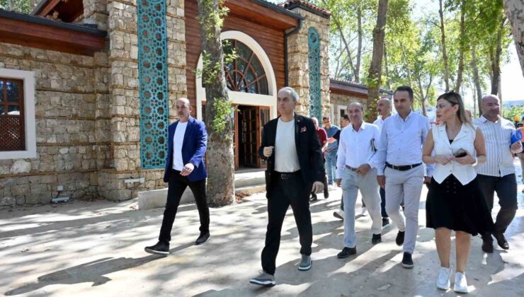 Dokuma’dan sonra Varsak’a da ‘Emekli Kıraathanesi’