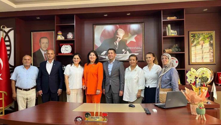 Feke Belediye Başkanı Özen, Tapan Bıçağını tanıtıyor