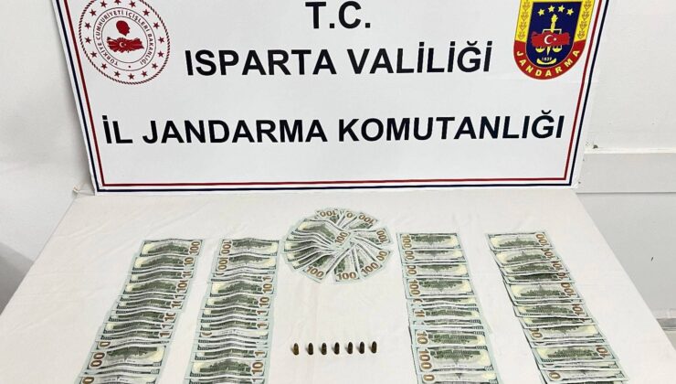 Isparta’da piyasaya sahte dolar sürmek üzere olan 3 şahıs yakalandı