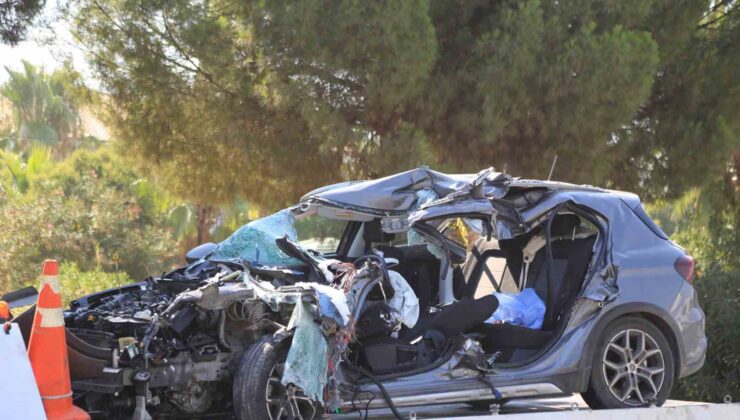 Kamyonetten düşen malzemeyi almak için geri giderken faciaya sebep oldu: 1 ölü, 1 yaralı