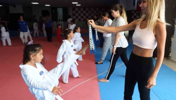 Kepez’de anneler ve çocukları tekvando antrenmanında buluştu