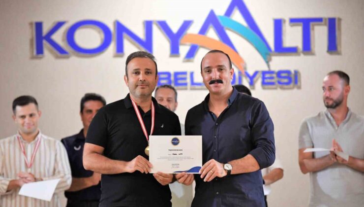 Konyaaltı Belediyesi’nin 30 Ağustos turnuvasında şampiyonlar belli oldu