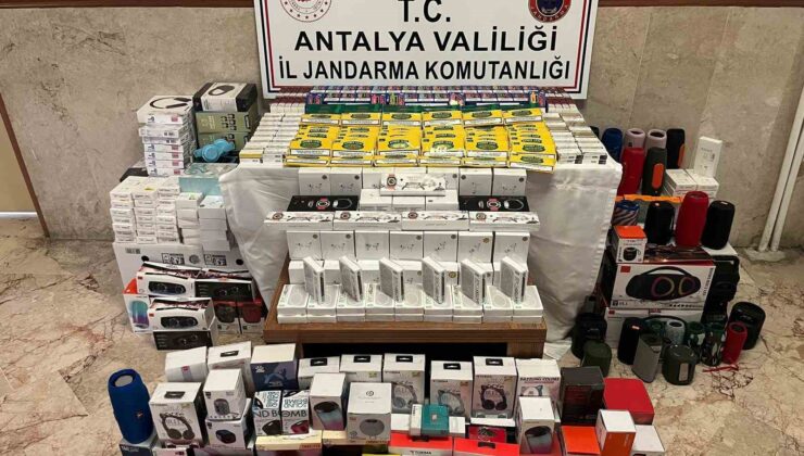 Markette tütün mamulü, elektronik sigara ve gümrük kaçağı eşya satışına jandarma engeli
