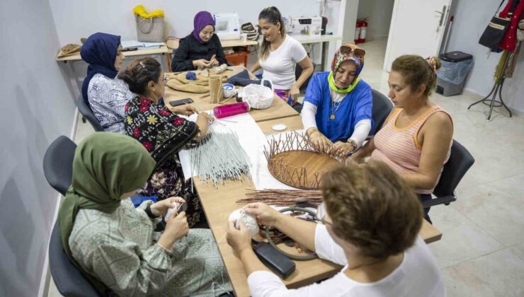Mersin Büyükşehir Belediyesinin meslek edindirme kursları ilgi görüyor