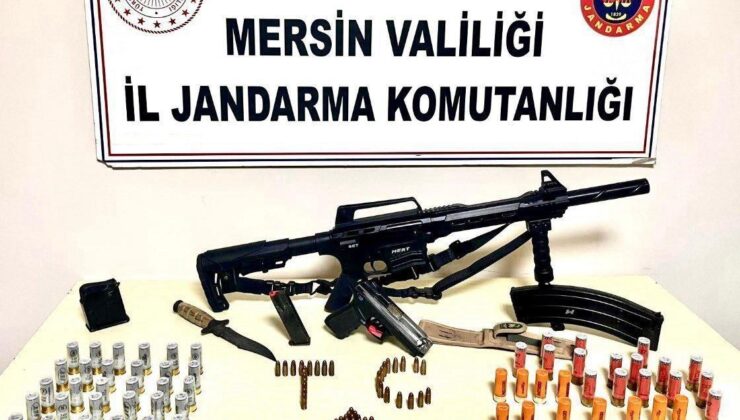 Mersin’de aranan şahıs dolap görünümlü gizli bölmede yakalandı