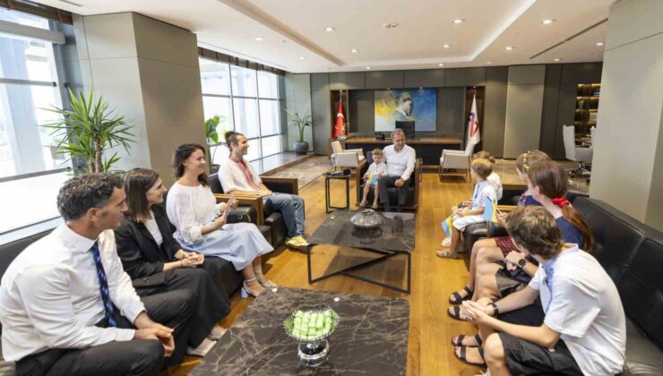 Seçer, Ukrayna’nın bağımsızlık gününü kutladı