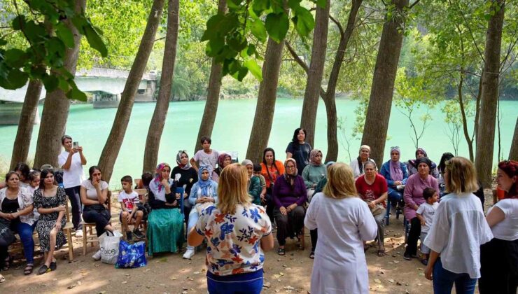 Tarsuslu kadınlar doğada hem spor yaptı, hem uzmanlardan eğitim aldı