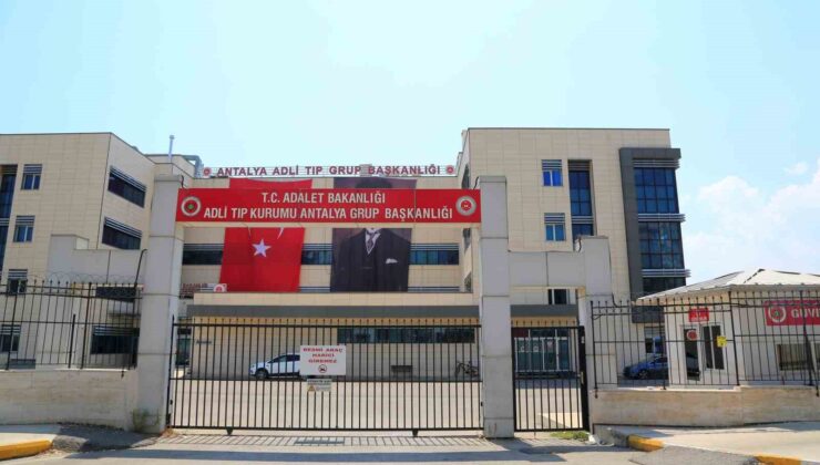 Yıldırım çarpması sonucu hayatını kaybeden genç Finike’de toprağa verilecek
