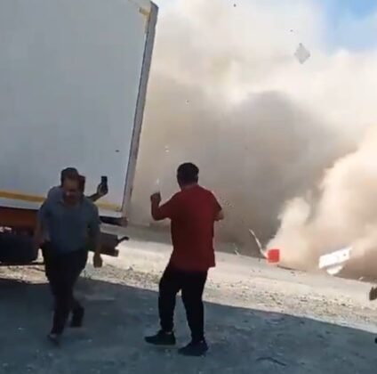 Yürekleri ağza getiren yıkım kamerada