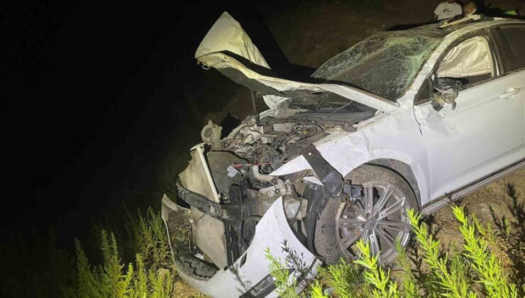 Alanya’da ehliyetsiz çocuğun kullandığı otomobil uçuruma yuvarlandı: 2 yaralı