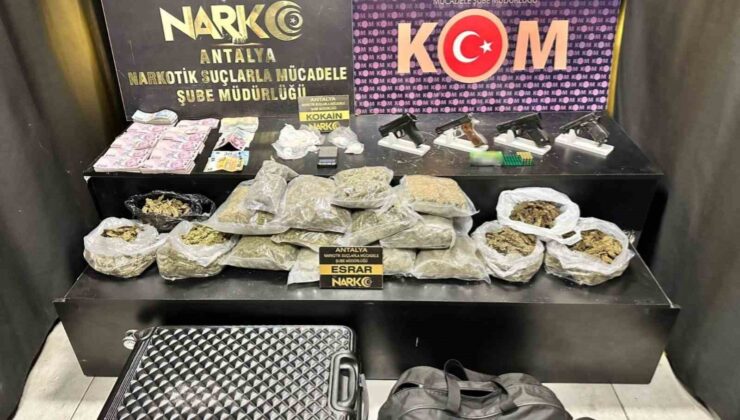 Antalya’da silah ticareti yapan şahıslara operasyon: 2 tutuklama