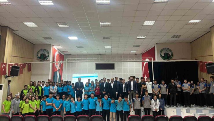 Başkandan öğrencilere ücretsiz dijital dershane