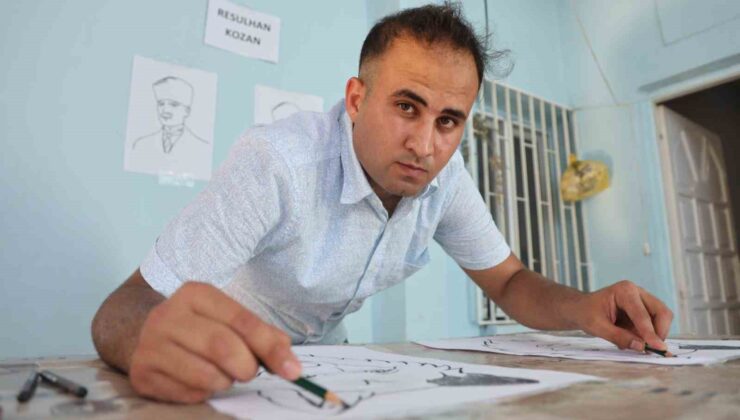 Binlerce kez deneme yaparak 2 elle resim çizmeyi başaran elektrik ustası yeteneğiyle dikkat çekiyor