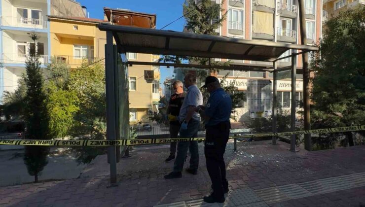 Burdur’da durakta otobüs beklerken av tüfeği ile vurulan kadın yaralandı