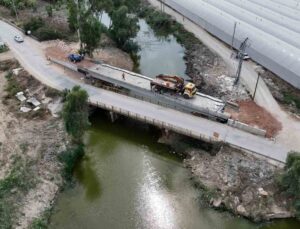Büyükşehir Belediyesi’nden Kundu’ya yeni köprü