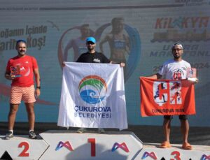 Çukurova Belediyesi maratondan 4 kupa ile döndü