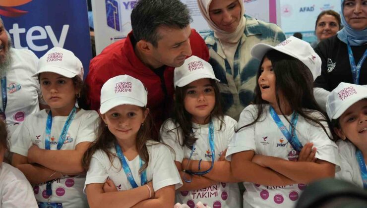 Cumhurbaşkanı Erdoğan’ın torunundan çocukların konumunu bildirecek akıllı ayakkabı projesi