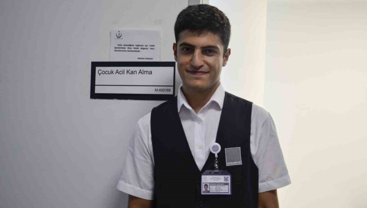 Depremzede genç, tedavi gördüğü hastanede işe başladı