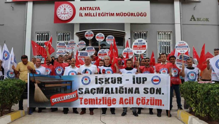 Eğitim Bir Sen’den İUP protestosu