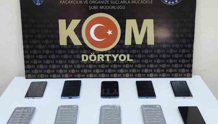 Erzin’de 10 kaçak cep telefonu ele geçirildi