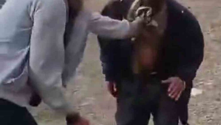 İki kızdan engelli çobana sopalı işkence: Biri dövdü, diğeri kayda aldı