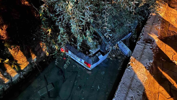 Kahramanmaraş’ta otomobil su kanalına düştü: 2 yaralı