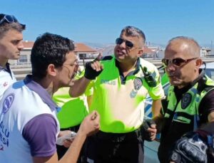 Kazaya karışan hastane aracı yetkilisinin trafik polisiyle ’çekici’ tartışması