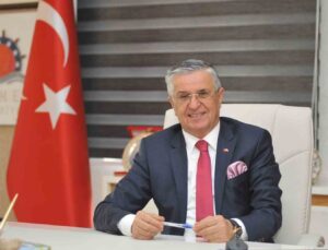 Kemer Belediye Başkanı Necati Topaloğlu: ”Mavi Bayraklar Kemer’in gururudur”