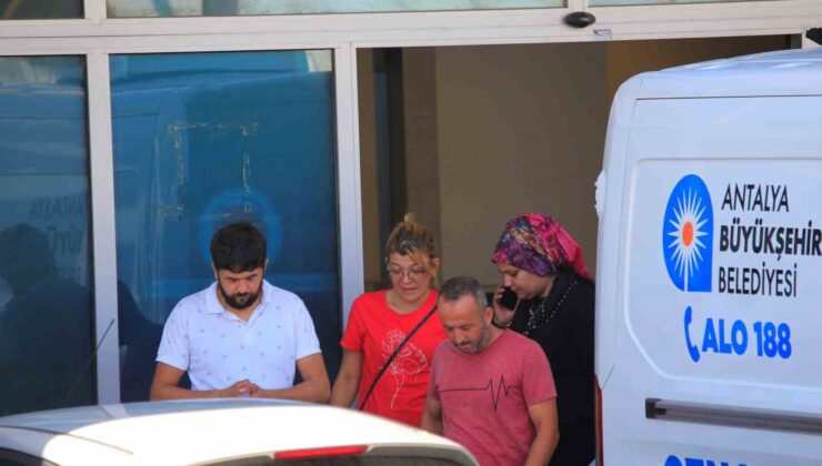 Kurşunların hedefi olan baba ve oğlunun cenazesini kızı teslim aldı