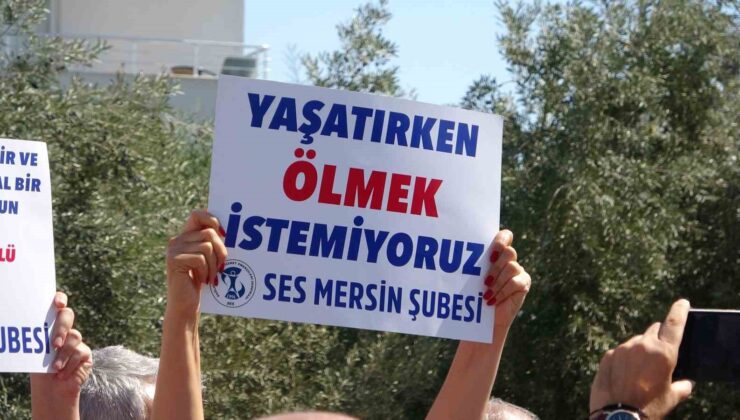 Mersin’de hemşire ve doktorun darp edilmesi protesto edildi