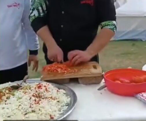 Sopayla öldürülen gencin depremzedelere yemek yaptığı görüntüler ortaya çıktı