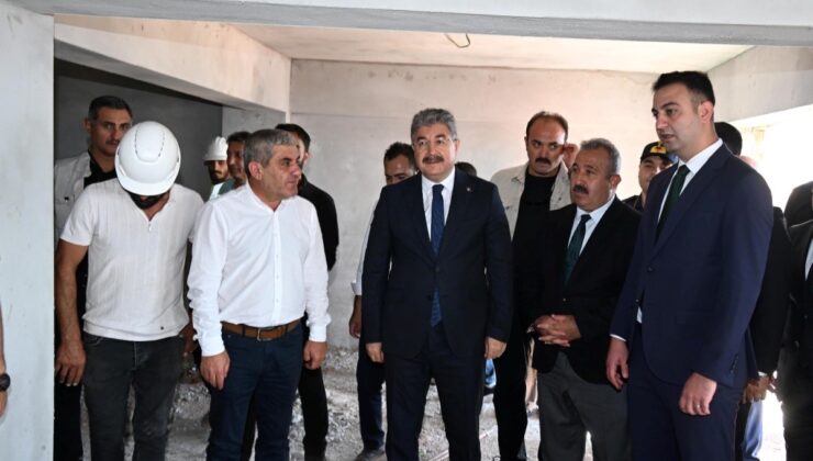 Vali Yılmaz, “Depremzede vatandaşlarımıza villa tarzında konutlar yapıyoruz”