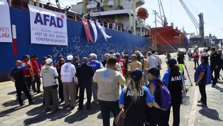 Yardım malzemesi taşıyan ikinci ’İyilik Gemisi’ Sudan’a uğurlandı