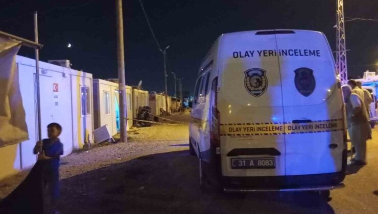 Yaşlı adam yaşadığı konteynerde ölü bulundu