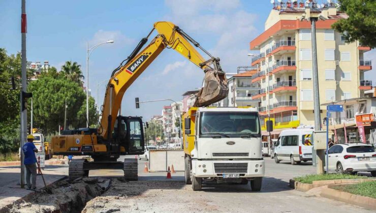 Yeniköy’de eskiyen içme suyu hattı yenileniyor