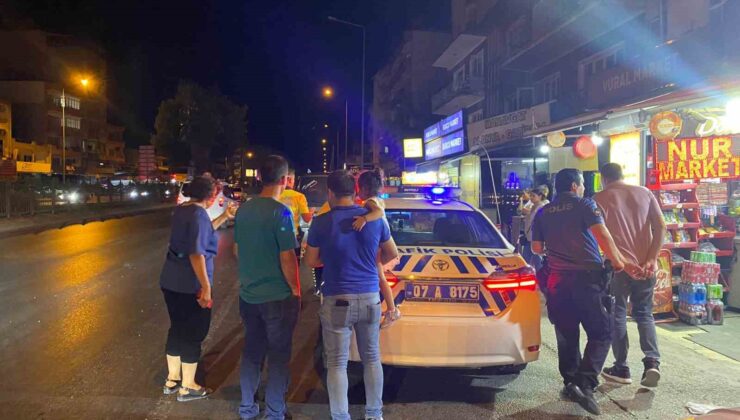 Yola fırlayan kız çocuğuna otomobil çarptı: 1 yaralı