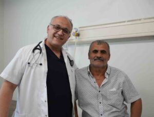 Antalya’da kalplere ‘minimal’ dokunuş: “Göğüs kafesindeki kemikler kesilmeden bypass”