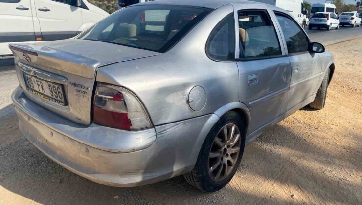 Antalya’da motosiklet ve otomobil çarpıştı: 1 yaralı