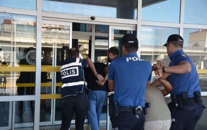 Antalya’da son 1 haftadaki denetimlerde yakalanan 168 şahıs tutuklandı