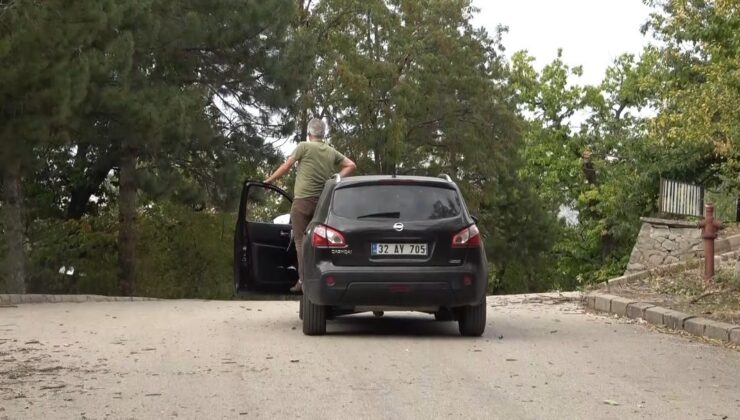 Araçlar sürücülerin müdahalesi olmadan yokuş yukarı çıkıyor, görenler şaşkına dönüyor
