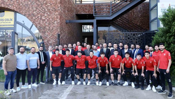 Başkan Toptaş’tan sezon öncesi Onikişubat Spor Kulübü’ne moral daveti