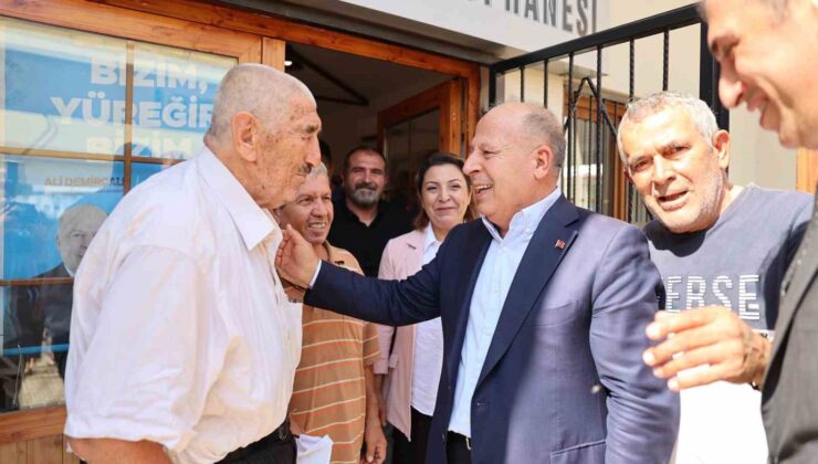 Belediye başkanı ve kaymakam yaşlılarla bir araya geldi