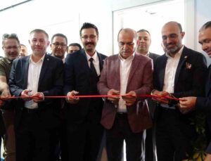 Büro Memur-Sen Burdur Şubesi hizmete açıldı