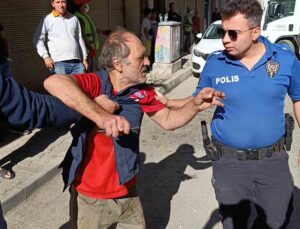 Çöp evden 10 kamyon çöp çıktı