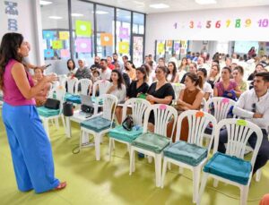 Ebeveynler ’çocukların ekran kullanımı’ konusunda bilgilendirildi