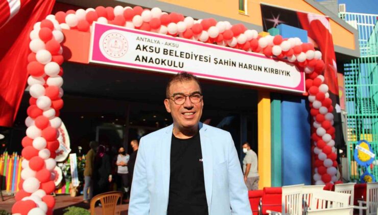 Hayırsever iş insanı Kırbıyık’ın ismi caddeye verildi