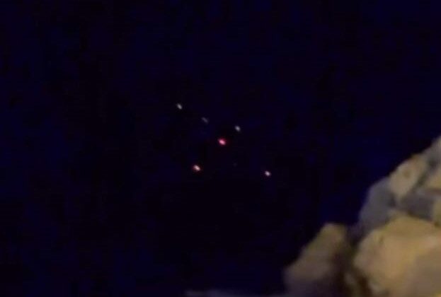 İran’ın İsrail’e attığı füzelerin ışıkları Mersin sahillerinden görüldü