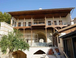 Kahramanmaraş’ta tarihi mekanlarda asrı felaketinin izleri siliniyor