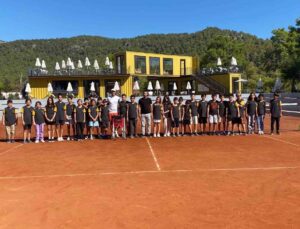 Kemer bölge okulları, tenis ile buluşacak